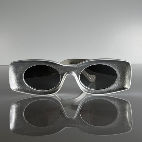 LOEWE Acetate Cat Eye Sunglasses LW40033I Silver White main image 3